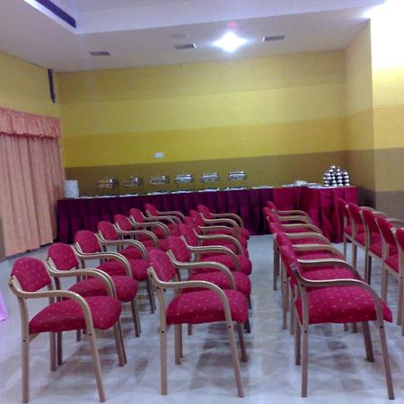 فندق Kpm Regency بلكاد الغرفة الصورة