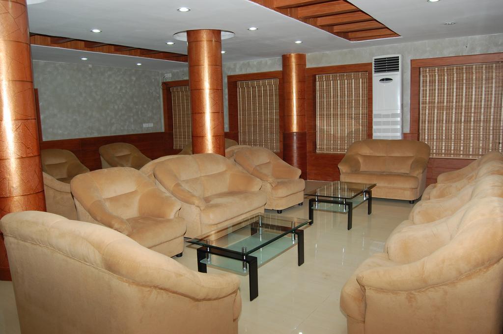 فندق Kpm Regency بلكاد المظهر الخارجي الصورة